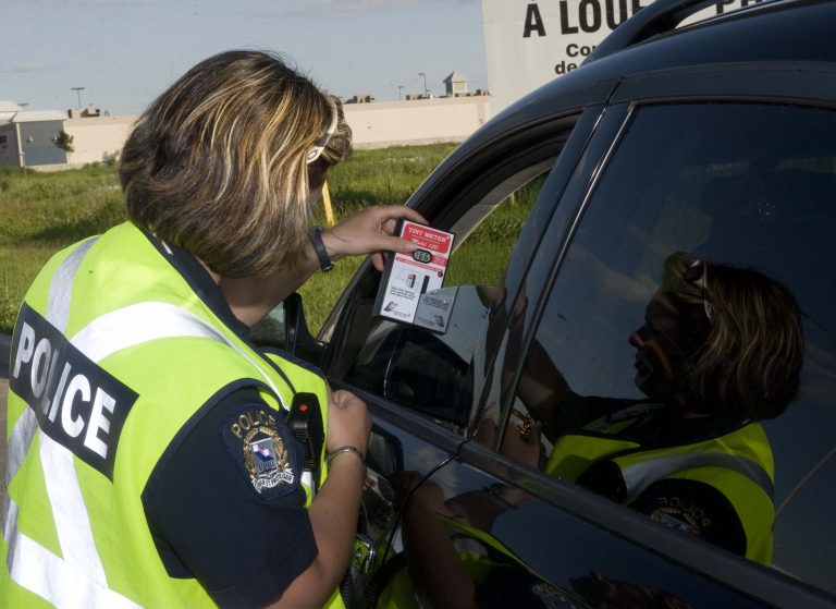 À Laval comme ailleurs en province, les comportements des usagers de la route seront scrutés à la loupe par les corps de police lors d’Une opération commune d’ici le jeudi 7 mai. (Photo 2M.Media – Archives)