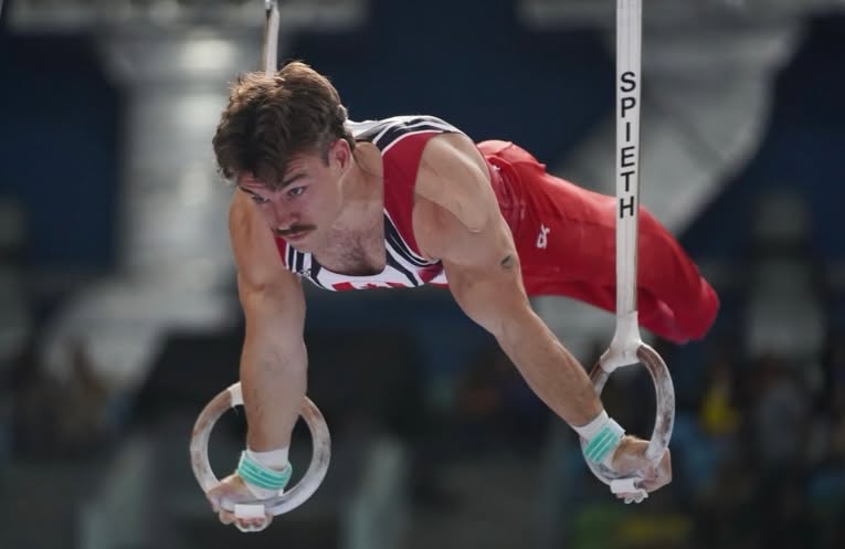 William Émard à l'épreuve des anneaux lors des Championnats panaméricains 2026. (Photo gracieuseté - Site Web de Gymnastique Canada)