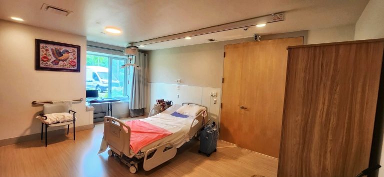 La seule chambre bariatrique de Laval qui se trouve à la Maison des aînés de Chomedey. (Photo gracieuseté)