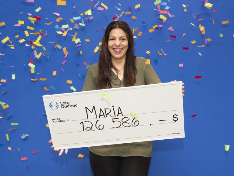La Lavalloise Maria Ziaka qui a remporté un lot de plus de 100 000$ au Lotto 6/49 du 9 mai. (Photo gracieuseté)