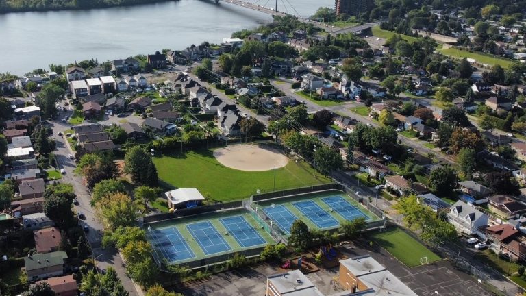Le centre de tennis Saint-Victor auquel a lieu le tournoi à chaque été. (Photo gracieuseté)