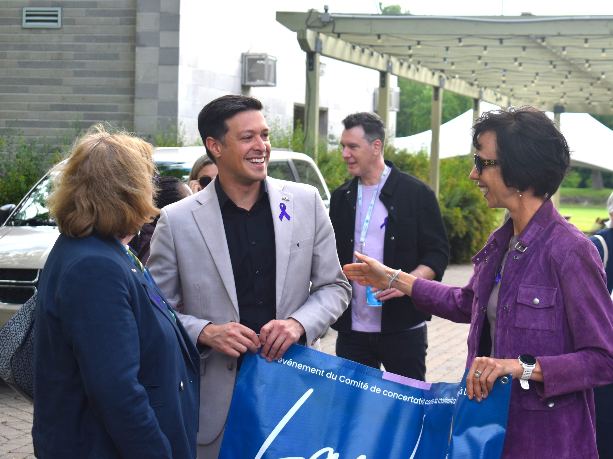 Le maire de Laval, Stéphane Boyer, et la présidente-directrice générale de Santé Québec Laval, Jeanne-Evelyne Turgeon. (Photo 2M.Media – Emmanuelle Froment)