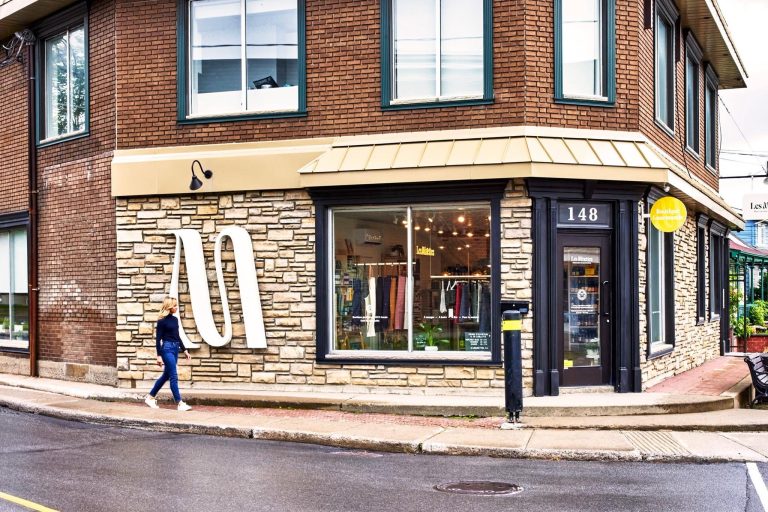 La boutique Les Minettes ferme ses portes Les Minettes conserveront leur marque même si elles prennent une pause d’une durée indéterminée. Elles n’excluent pas un éventuel retour sous une forme différente. (Photo gracieuseté – Page Facebook Les Minettes)
