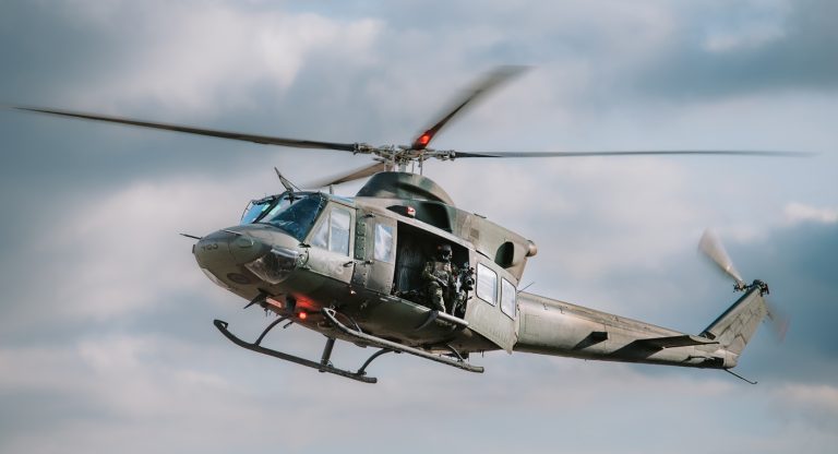 Un hélicoptère CH-146 Griffon qui survolera Montréal mardi. (Capture d'écran - Site Web du gouvernement du Canada)