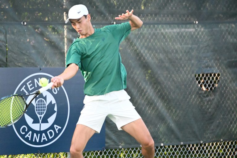 Kenta Miyoshi s’impose contre Keegan Rice en finale du M25 de Laval Kenta Miyoshi, champion de l'édition 2026 du M25 de Laval. (Photo gracieuseté - Jean Roy)