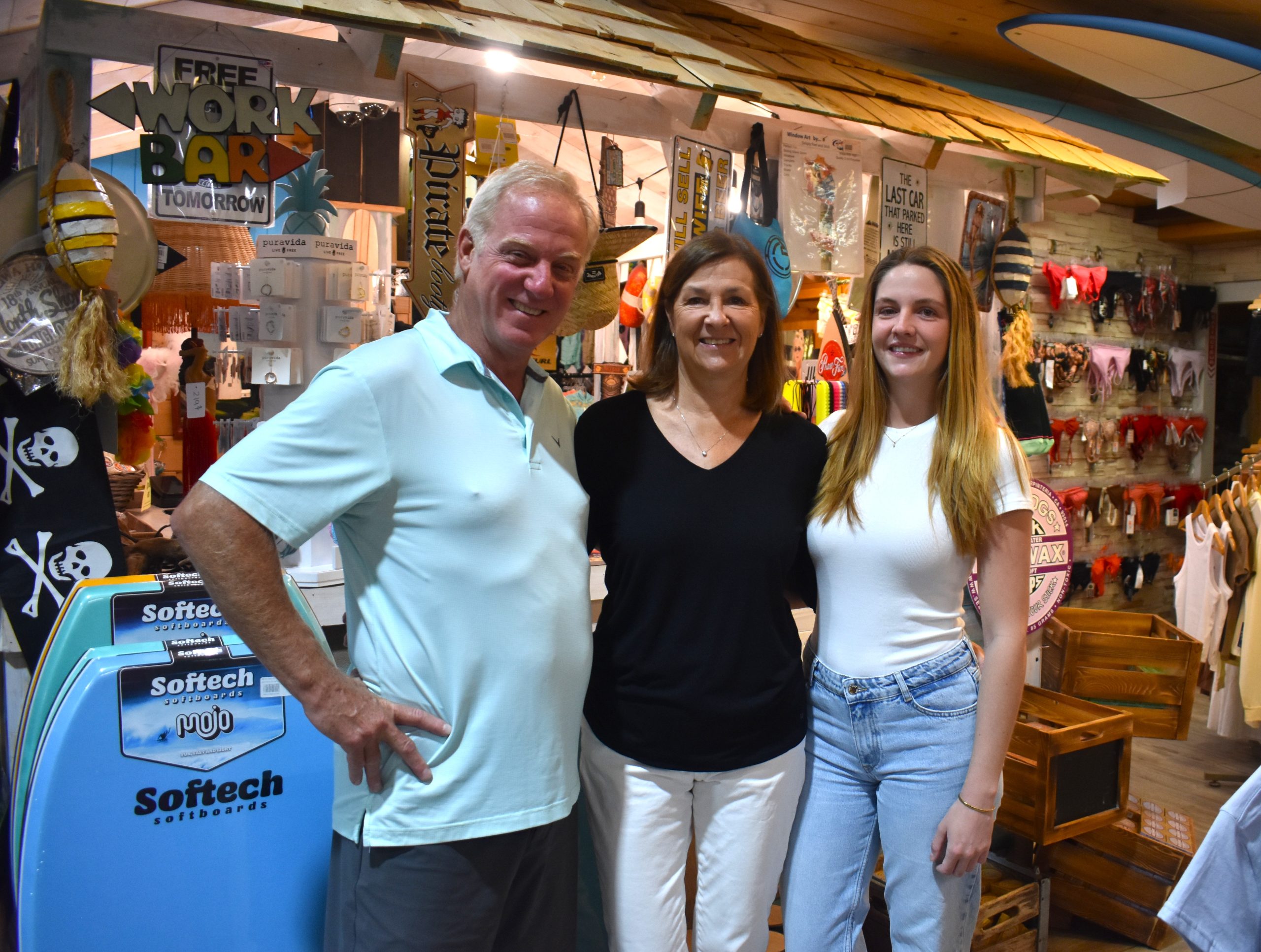Jean Prescott, Marie-Carole Leduc et leur fille Maude Prescott. (Photo 2M.Media – Emmanuelle Froment)