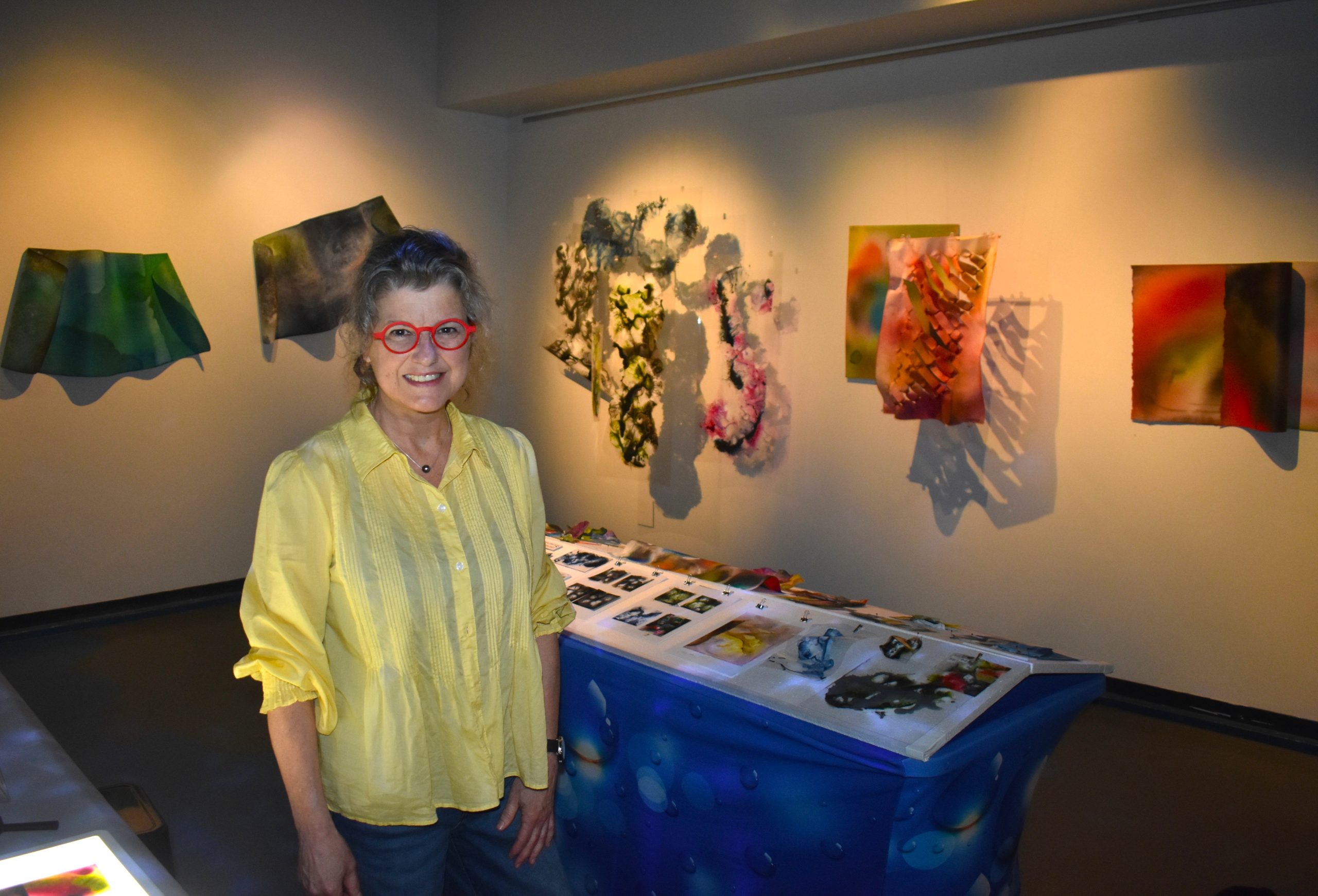 L’artiste Maryse Ménard développe une pratique d’artiste-chercheuse. (Photo 2M.Media – Emmanuelle Froment)