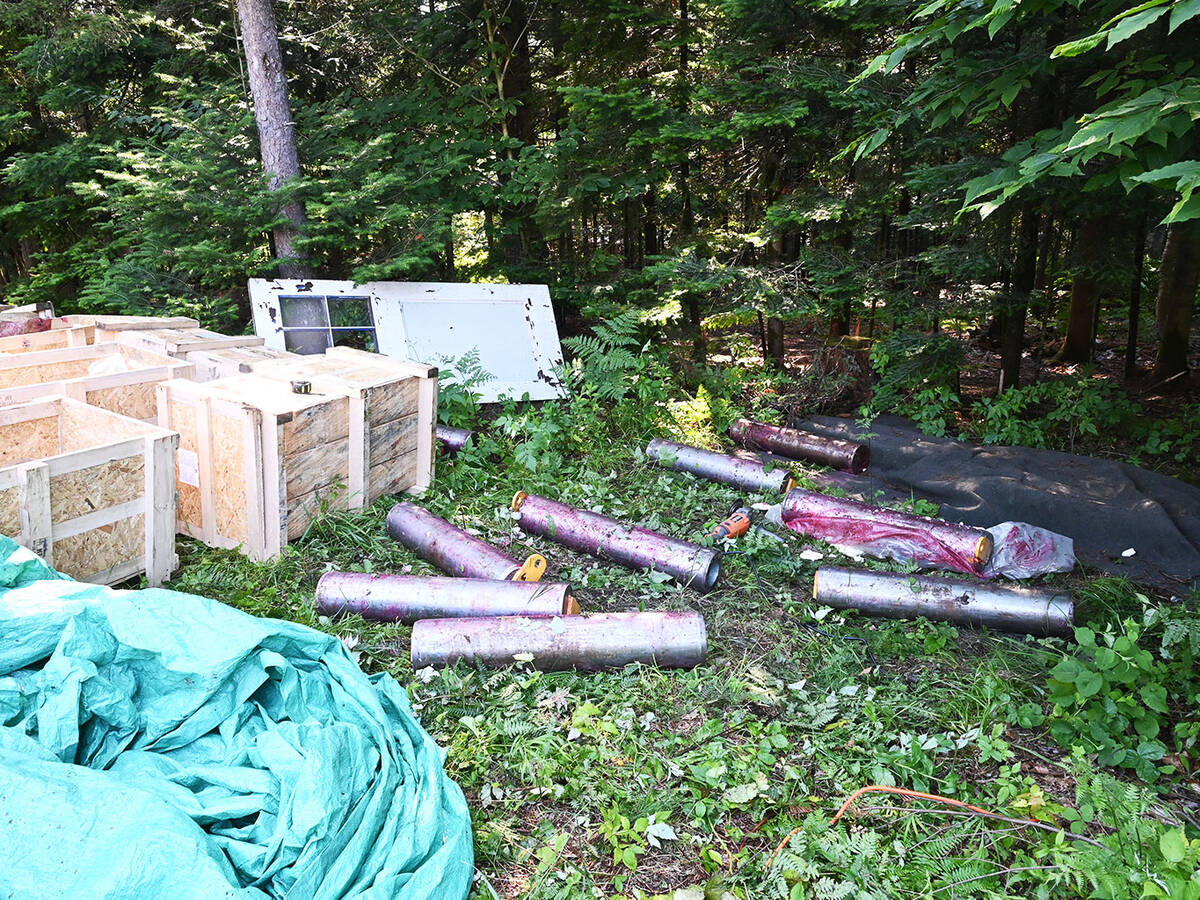 Des cylindres métalliques contenant la cocaïne ont été livrés dans une résidence de Saint-Sauveur. (Photo gracieuseté - GRC)