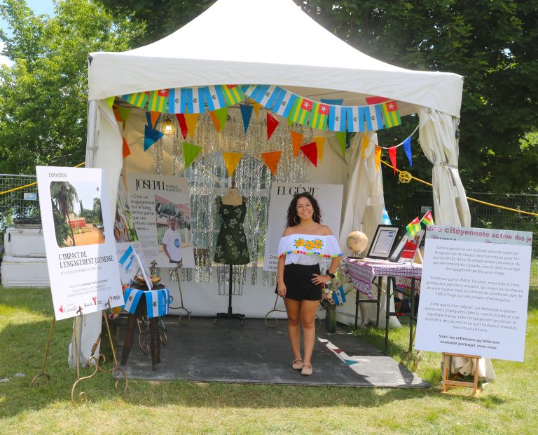 Une Lavalloise expose l’engagement de la jeunesse togolaise Daphnée Pacas-Gutierrez a présenté son projet dans le cadre de la 10e édition du Festival salvadorien de Montréal (Photo de gracieuseté : René Stanley Pacas)