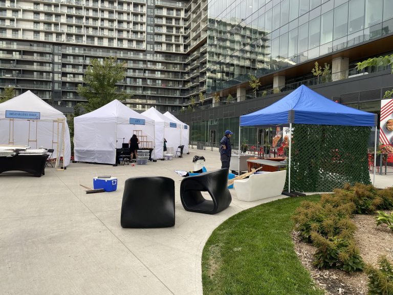 Une deuxième édition pour le Marché culturel Signé Laval L'an dernier, le Marché culturel Signé Laval s'est déroulé à l'Espace Montmorency. (Photo gracieuseté - Page Facebook Culture Laval)