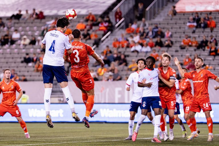 Le défenseur Matisse Chrétien a obtenu deux belles occasions de marquer dans le match retour. (Photo gracieuseté - FC Supra)