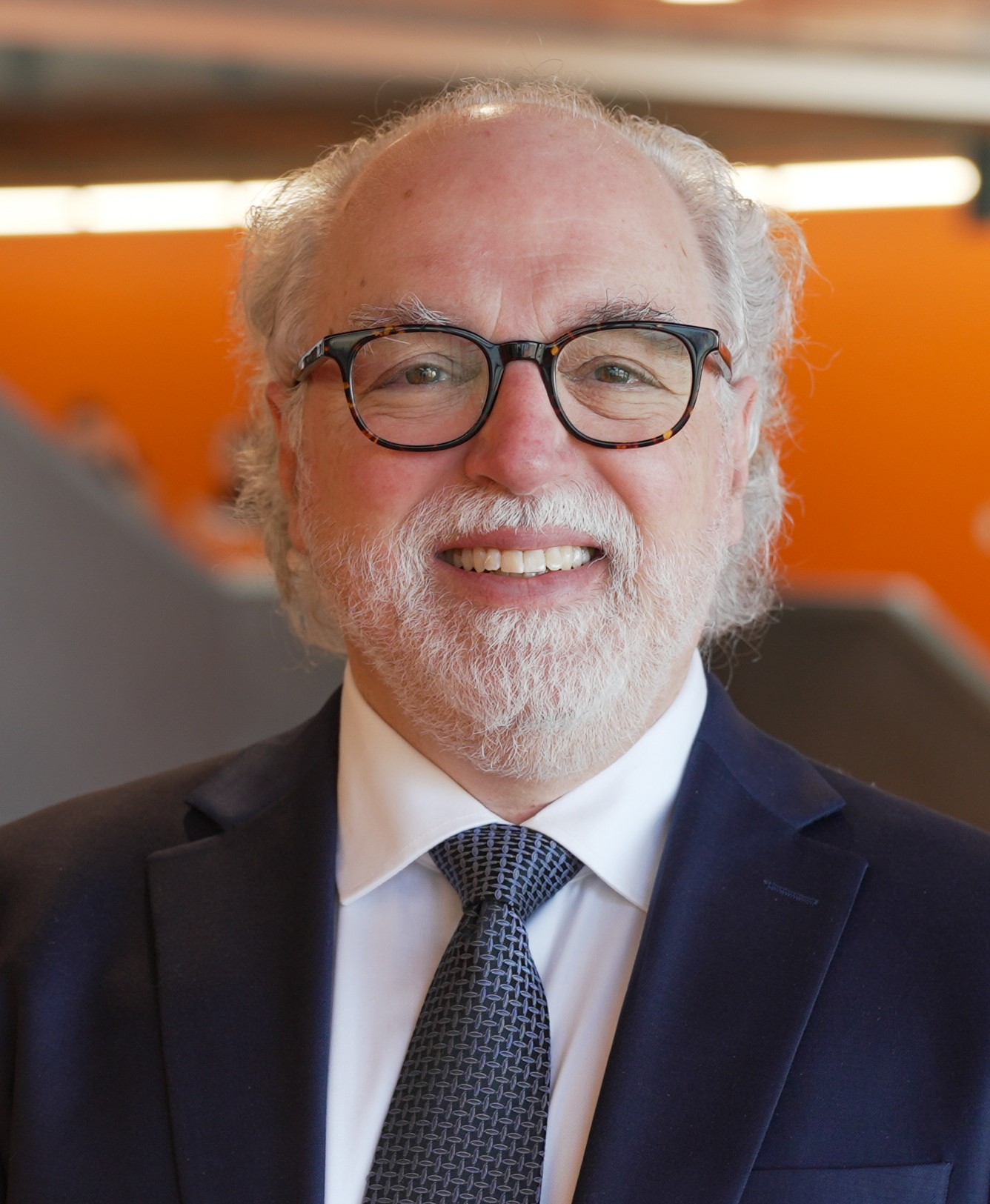 Lavallois de longue date, Bruno Massicotte est professeur titulaire au Département des génies civil, géologique et des mines à Polytechnique Montréal. (Photo gracieuseté)
