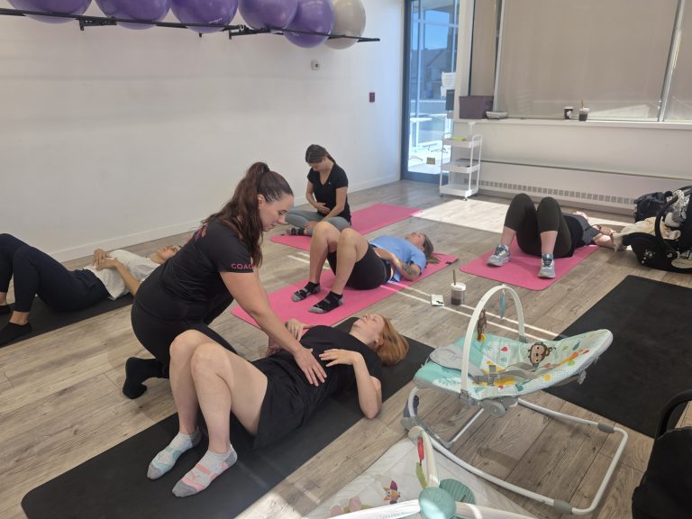 Un centre d’entraînement spécialisé en périnatalité fait sa marque à Laval Bougeotte et Placotine a ouvert ses portes dans le quartier de Chomedey il y a plus d’un an. (Photo 2M.Media – Corinne Prince)