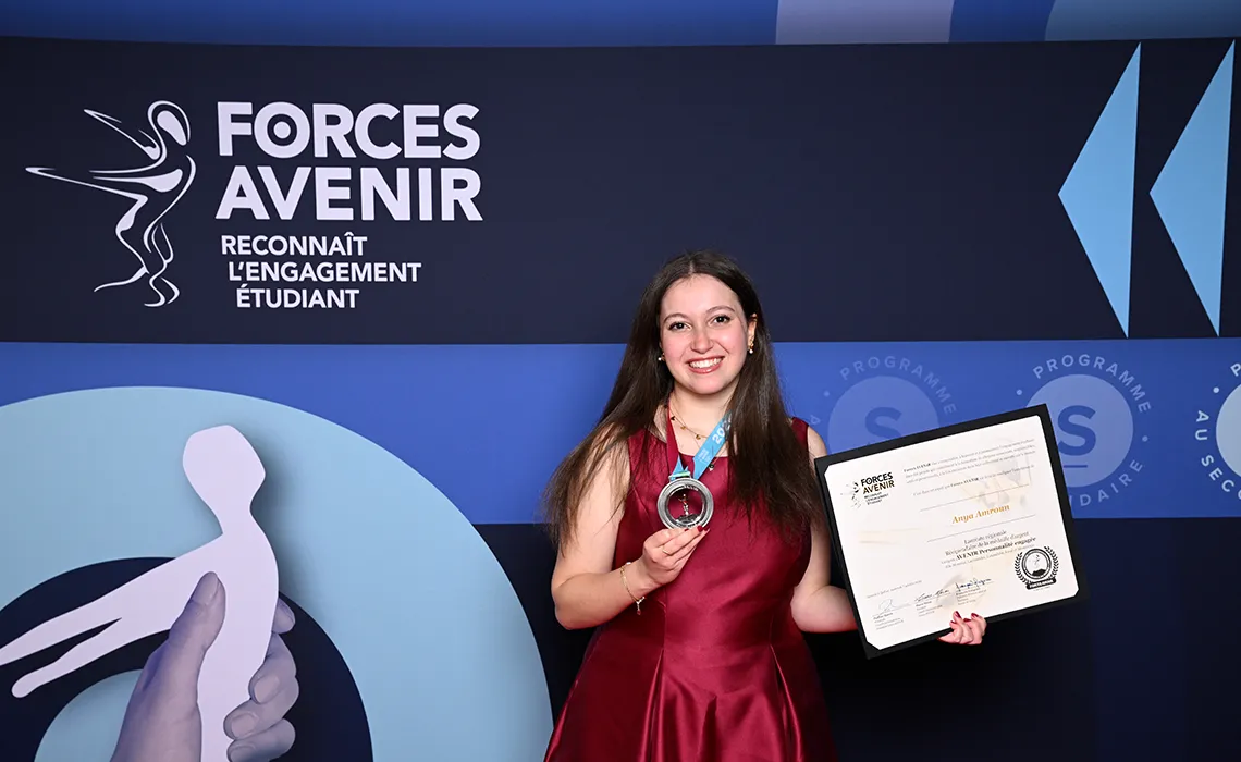 Anya Amroun, porte-parole des élèves au conseil d’établissement d’Horizon Jeunesse. (Photo gracieuseté - Gala Forces AVENIR)