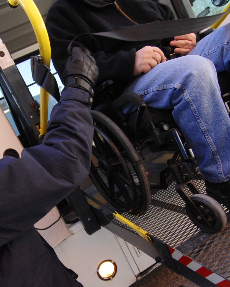 L’ARTM (Autorité régionale de transport métropolitain) transforme les services de transport adapté en un seul modèle offert à Laval et le Grand Montréal. (Photo 2M.Media – Archives)
